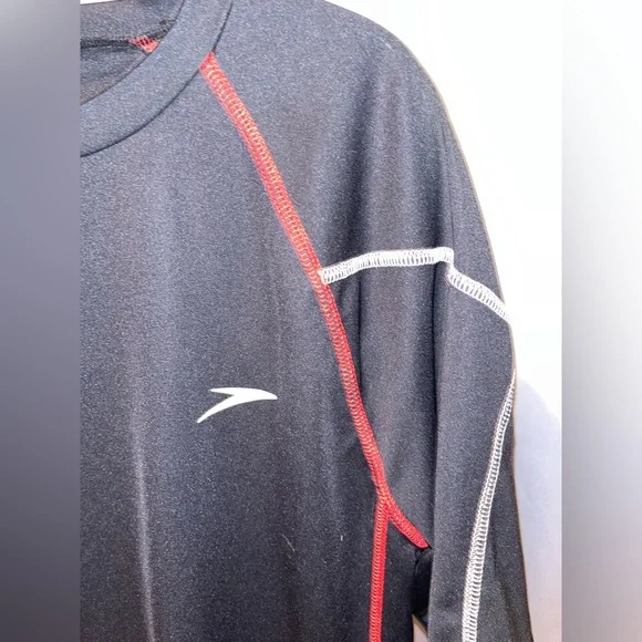 Speedo Rash Guard - Picture 2 of 4